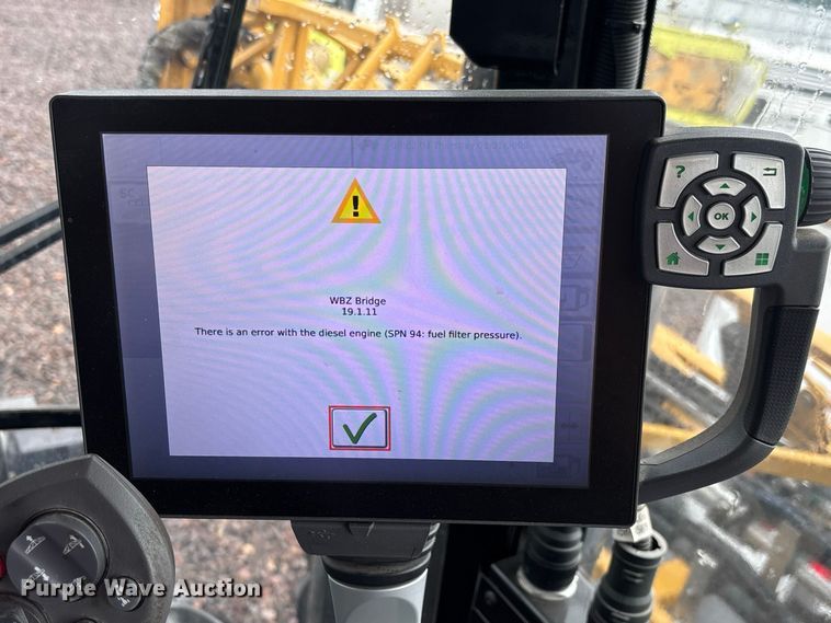 image for item YA4451 2018 RoGator RG1100C sprayer