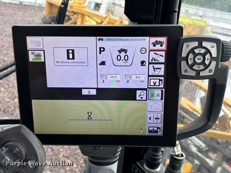 image for item YA4451 2018 RoGator RG1100C sprayer