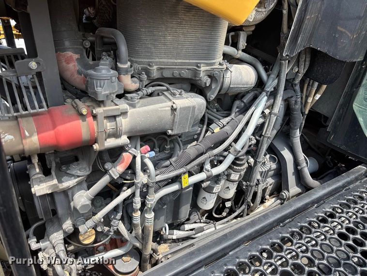 image for item YA4451 2018 RoGator RG1100C sprayer