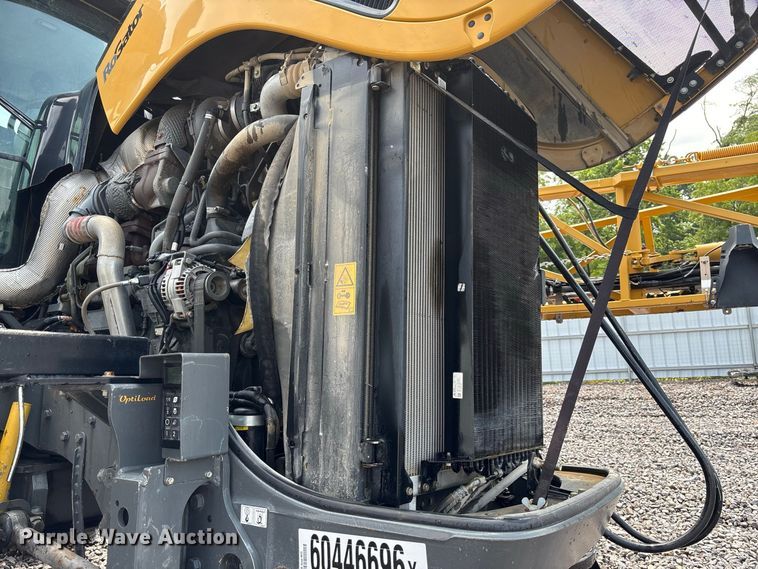 image for item YA4451 2018 RoGator RG1100C sprayer