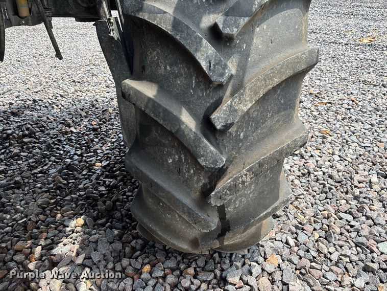 image for item YA4451 2018 RoGator RG1100C sprayer