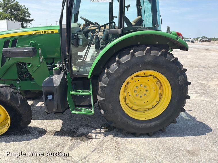 image for item YA4489 2023 John Deere 5100E MFWD tractor