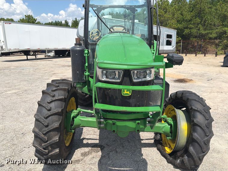 image for item YA4489 2023 John Deere 5100E MFWD tractor