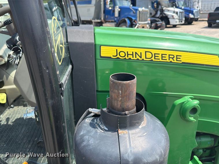 image for item YA4489 2023 John Deere 5100E MFWD tractor