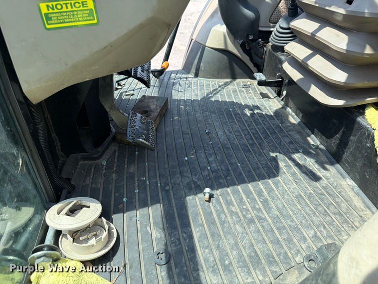 image for item YA4489 2023 John Deere 5100E MFWD tractor