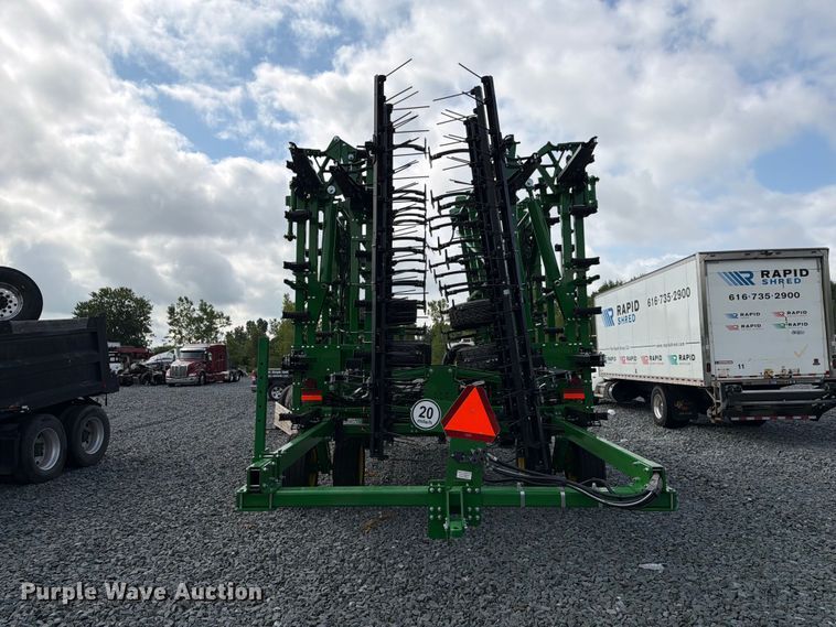 image for item YA4554 2021 John Deere 2230FH field cultivator