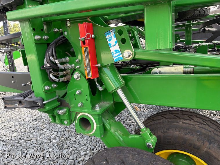 image for item YA4554 2021 John Deere 2230FH field cultivator