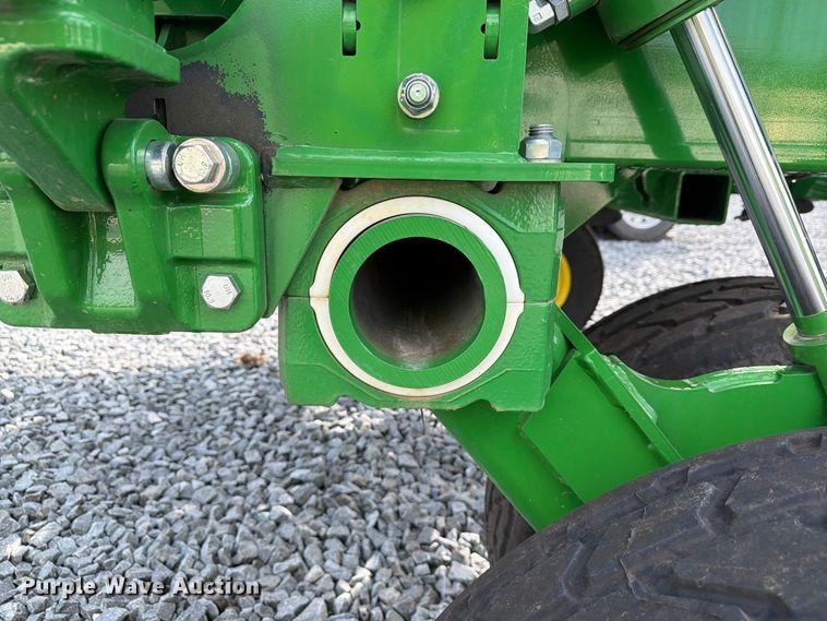 image for item YA4554 2021 John Deere 2230FH field cultivator