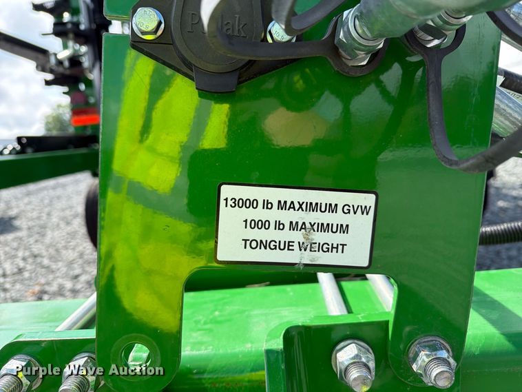 image for item YA4554 2021 John Deere 2230FH field cultivator