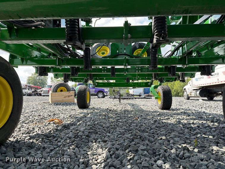 image for item YA4554 2021 John Deere 2230FH field cultivator
