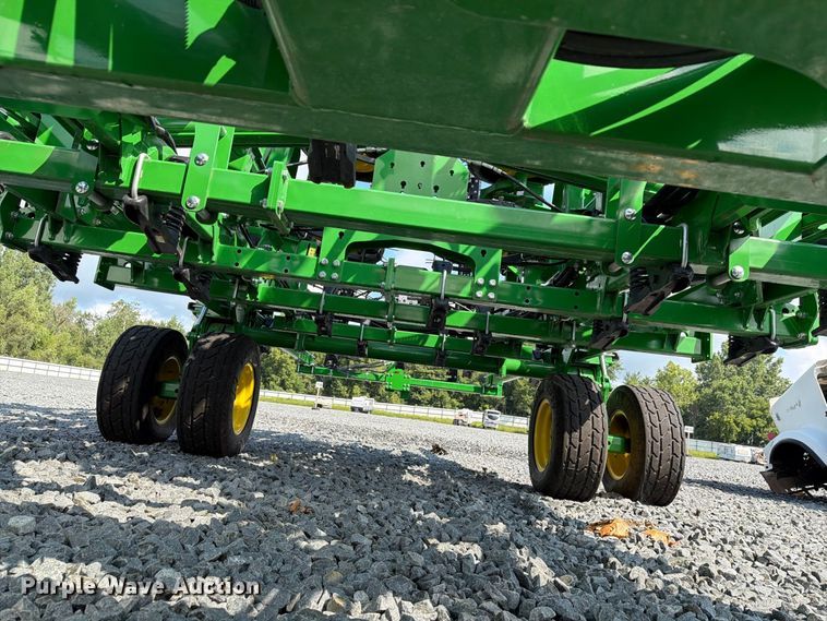 image for item YA4554 2021 John Deere 2230FH field cultivator