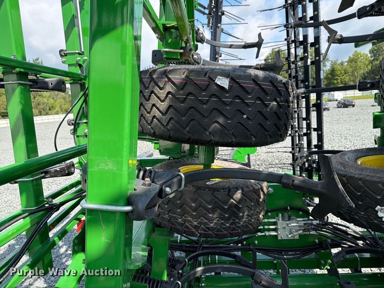 image for item YA4554 2021 John Deere 2230FH field cultivator