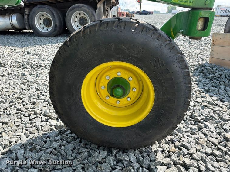 image for item YA4554 2021 John Deere 2230FH field cultivator