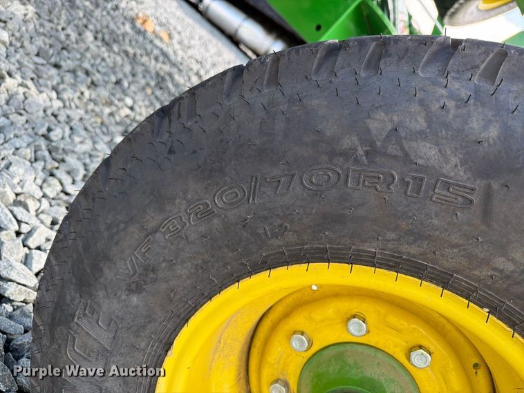 image for item YA4554 2021 John Deere 2230FH field cultivator
