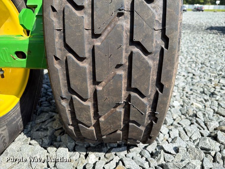 image for item YA4554 2021 John Deere 2230FH field cultivator