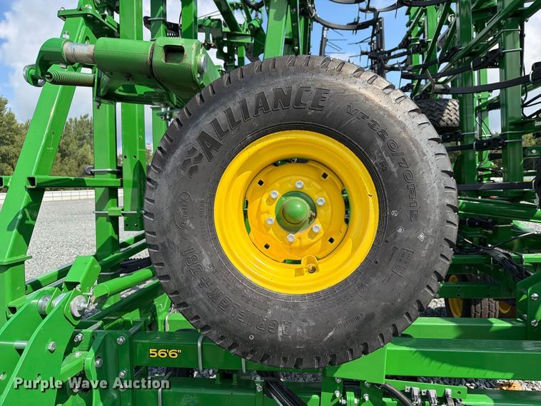 image for item YA4554 2021 John Deere 2230FH field cultivator