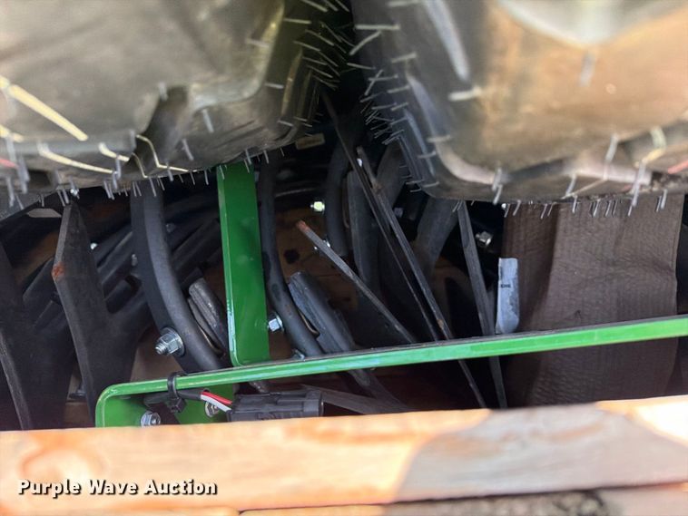 image for item YA4554 2021 John Deere 2230FH field cultivator