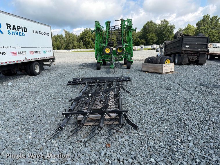 image for item YA4554 2021 John Deere 2230FH field cultivator