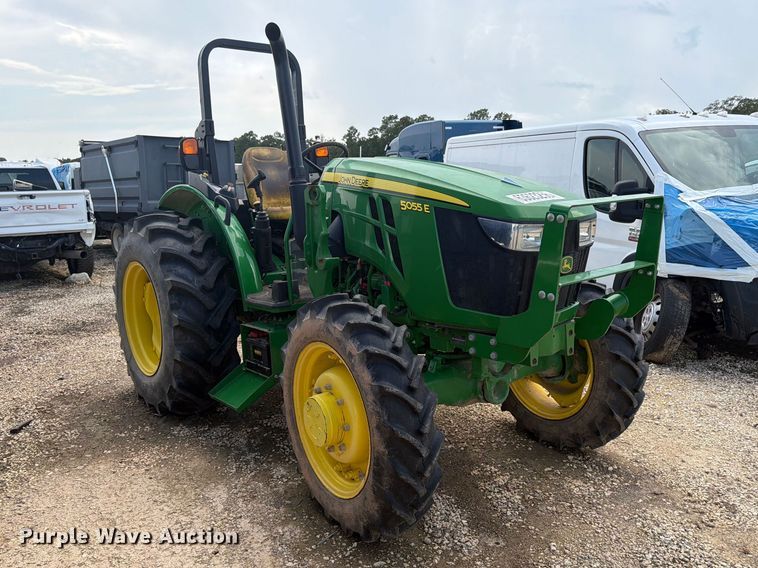 image for item YA4631 2022 John Deere 5055E MFWD tractor