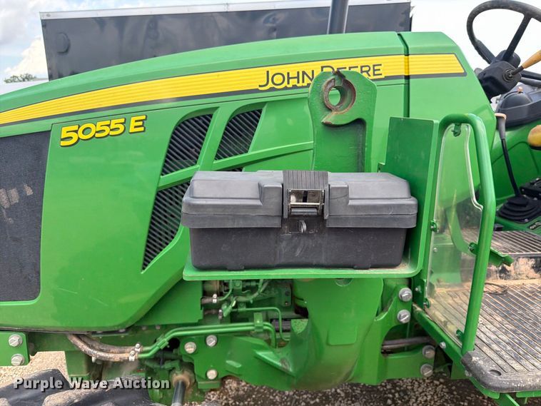 image for item YA4631 2022 John Deere 5055E MFWD tractor