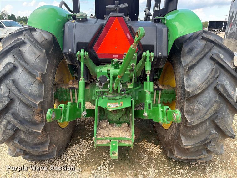 image for item YA4631 2022 John Deere 5055E MFWD tractor
