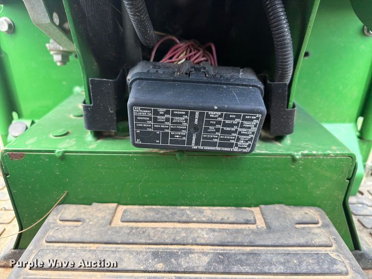 image for item YA4631 2022 John Deere 5055E MFWD tractor