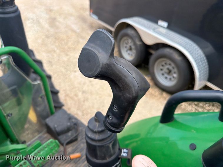 image for item YA4631 2022 John Deere 5055E MFWD tractor