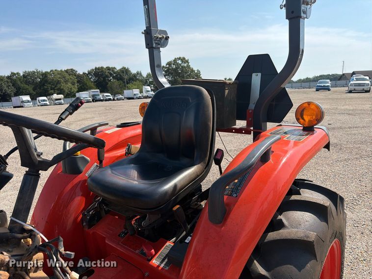 image for item YA4663 2022 Kubota L3902 MFWD tractor