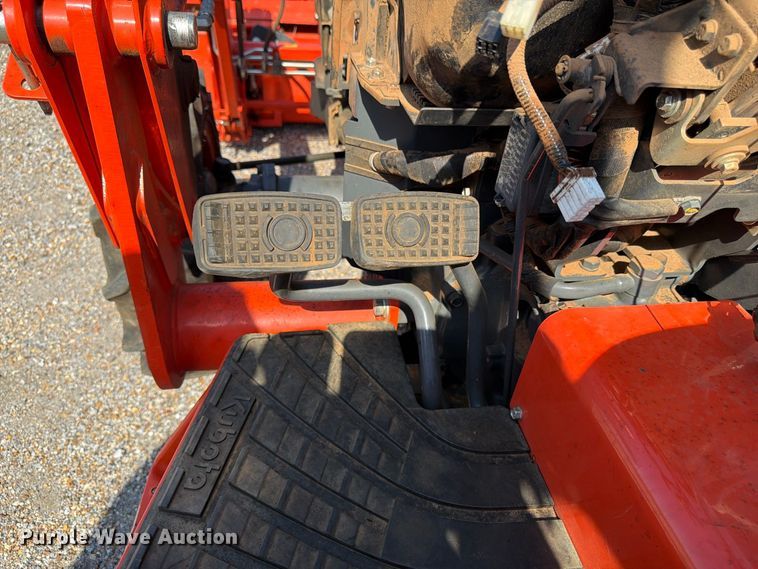 image for item YA4663 2022 Kubota L3902 MFWD tractor
