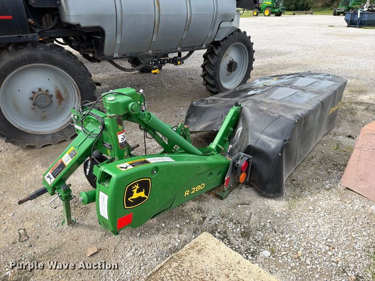 image for item YA4721 2023 John Deere 280 disc mower
