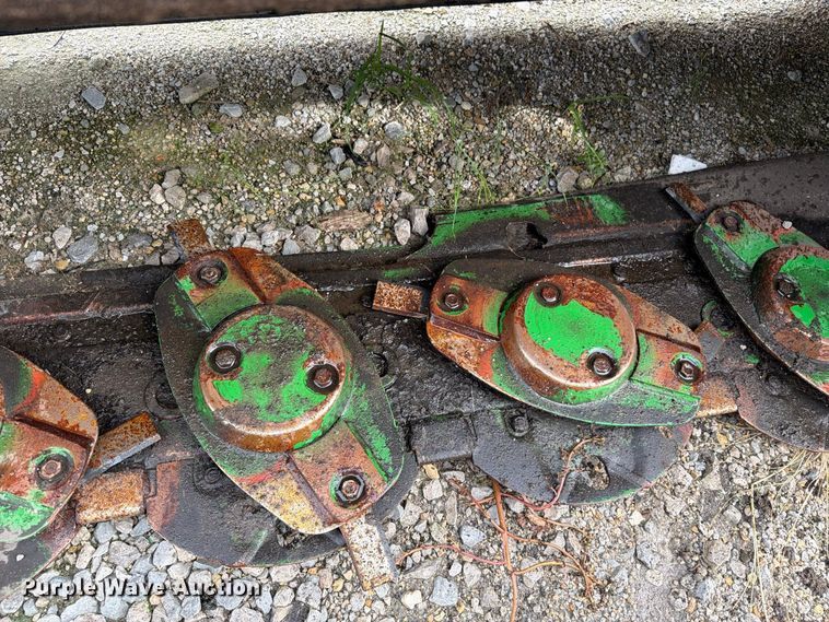 image for item YA4721 2023 John Deere 280 disc mower