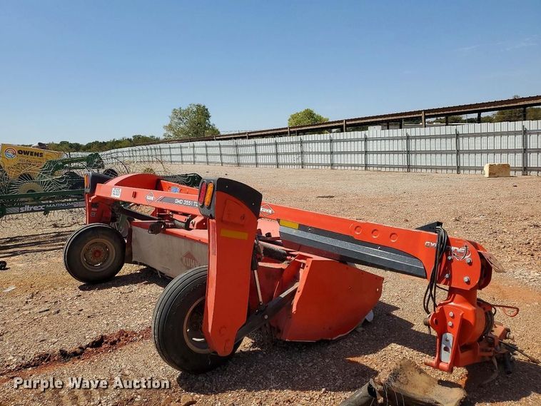 image for item YA4832 2025 Kuhn GMD3551TL disc mower
