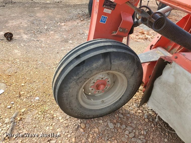 image for item YA4832 2025 Kuhn GMD3551TL disc mower