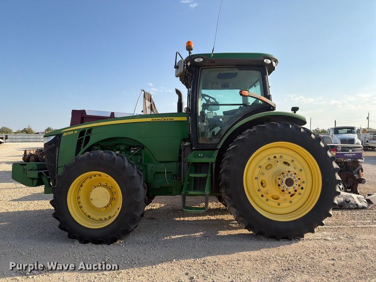 image for item YA4834 2013 John Deere 8285R MFWD tractor