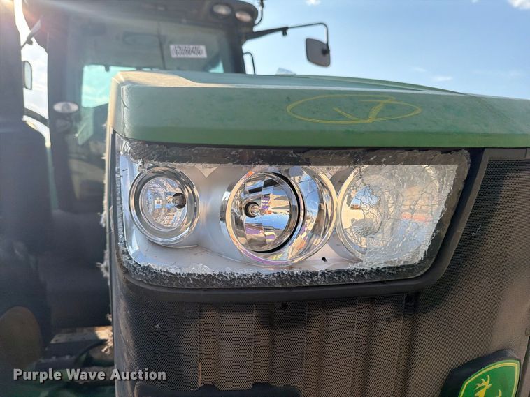 image for item YA4834 2013 John Deere 8285R MFWD tractor