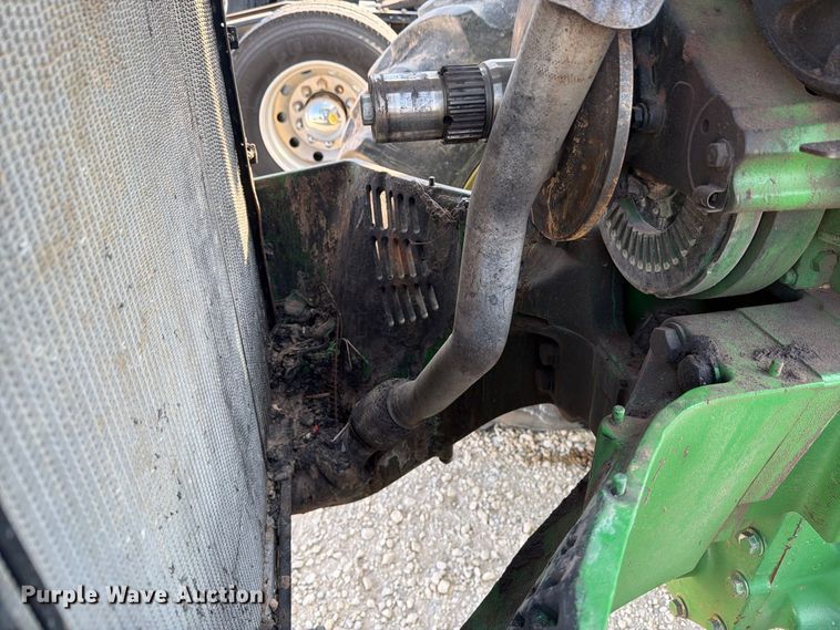 image for item YA4834 2013 John Deere 8285R MFWD tractor