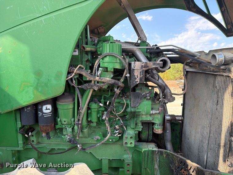 image for item YA4834 2013 John Deere 8285R MFWD tractor