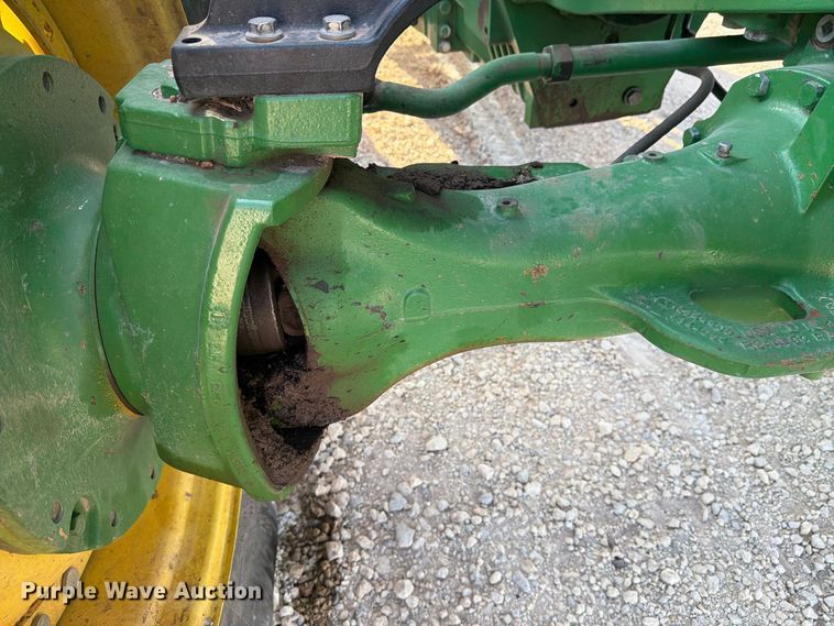 image for item YA4834 2013 John Deere 8285R MFWD tractor