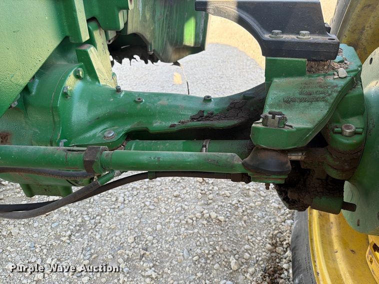 image for item YA4834 2013 John Deere 8285R MFWD tractor