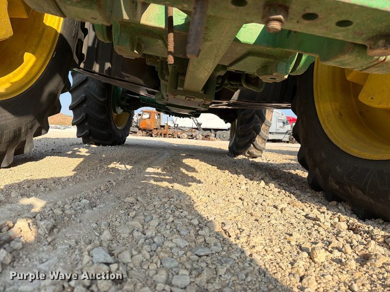image for item YA4834 2013 John Deere 8285R MFWD tractor