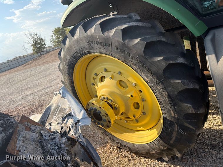 image for item YA4834 2013 John Deere 8285R MFWD tractor