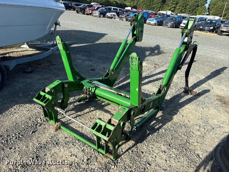 image for item YA4948 2021 John Deere 520M loader