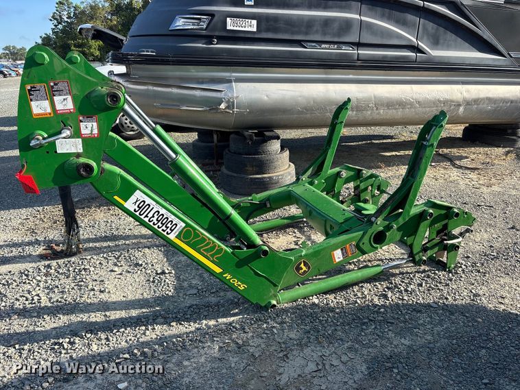 image for item YA4948 2021 John Deere 520M loader