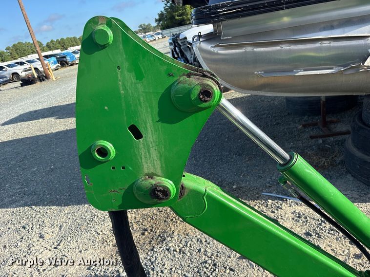 image for item YA4948 2021 John Deere 520M loader