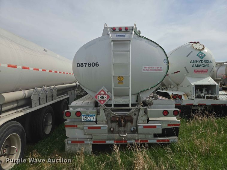 image for item DP8933 2008 Polar tank trailer