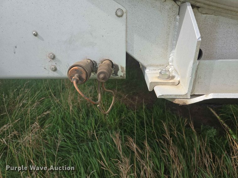 image for item DP8933 2008 Polar tank trailer