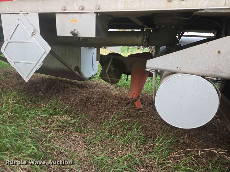 image for item DP8933 2008 Polar tank trailer