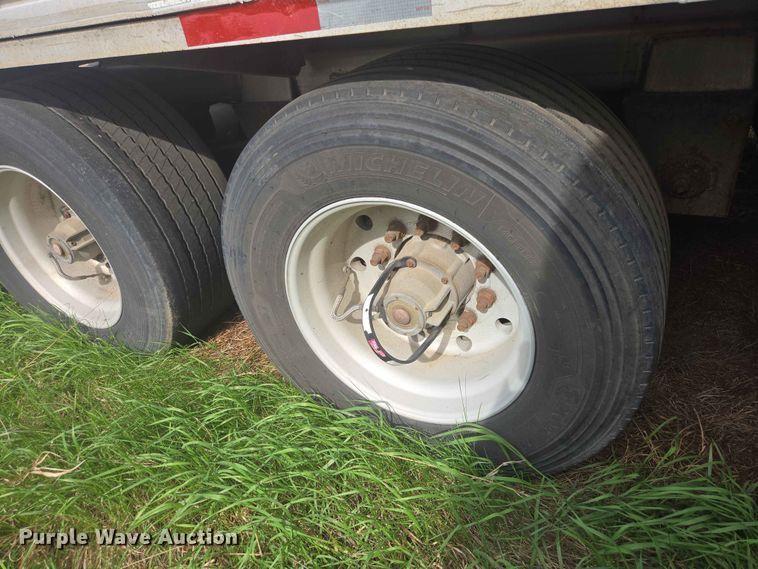 image for item DP8933 2008 Polar tank trailer