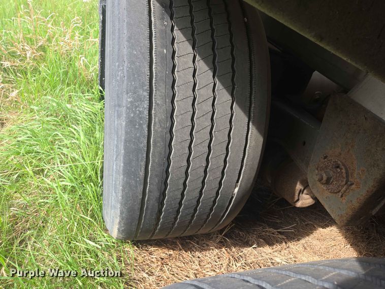 image for item DP8933 2008 Polar tank trailer