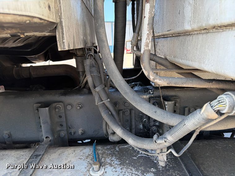image for item DQ7946 2008 Freightliner Business Class M2 refuse truck